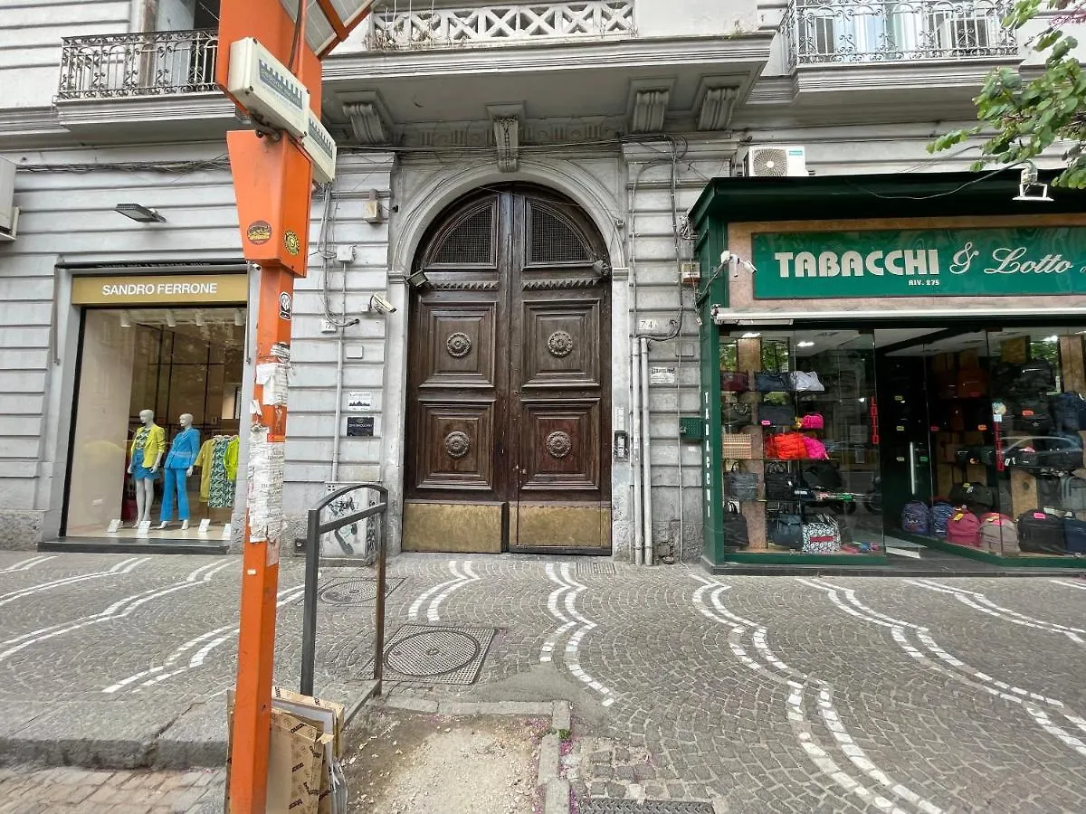 Appartement La Finestra Sul Corso à Naples 0*,
